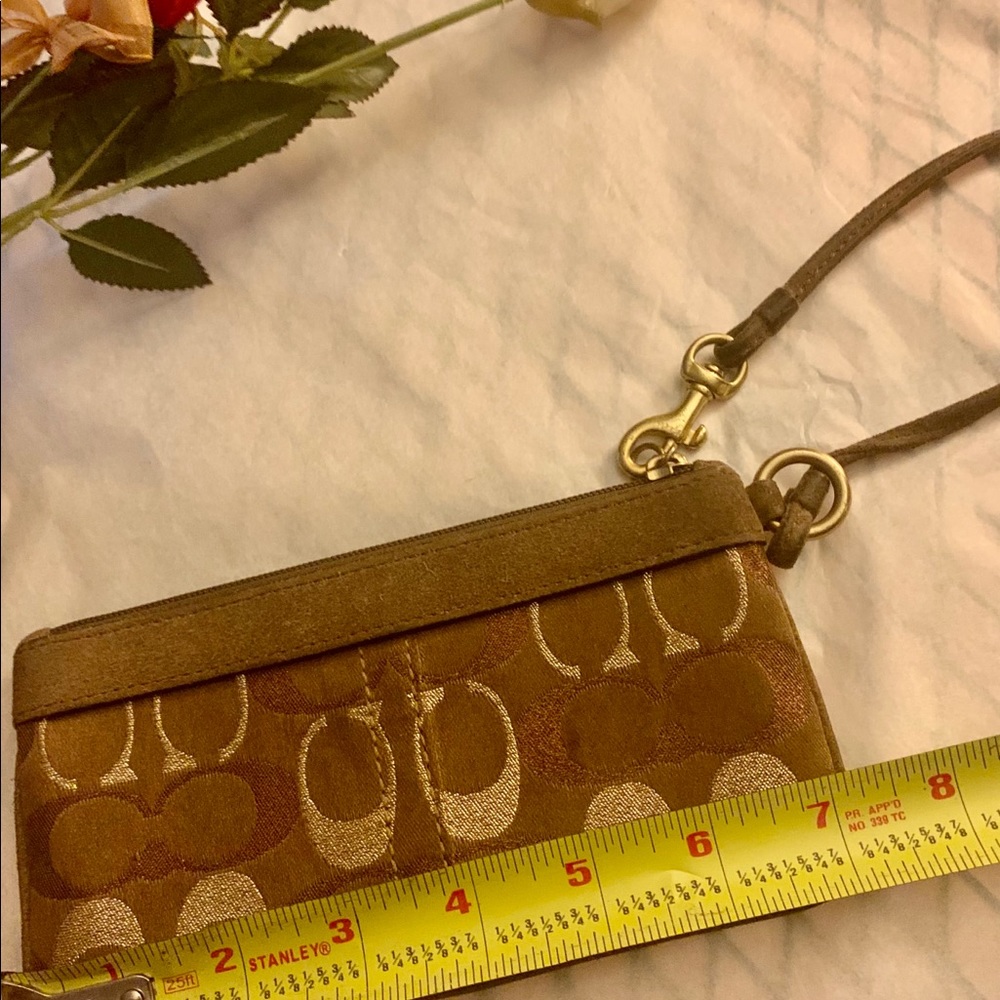 Coach Wristlet - Picture 3 of 4